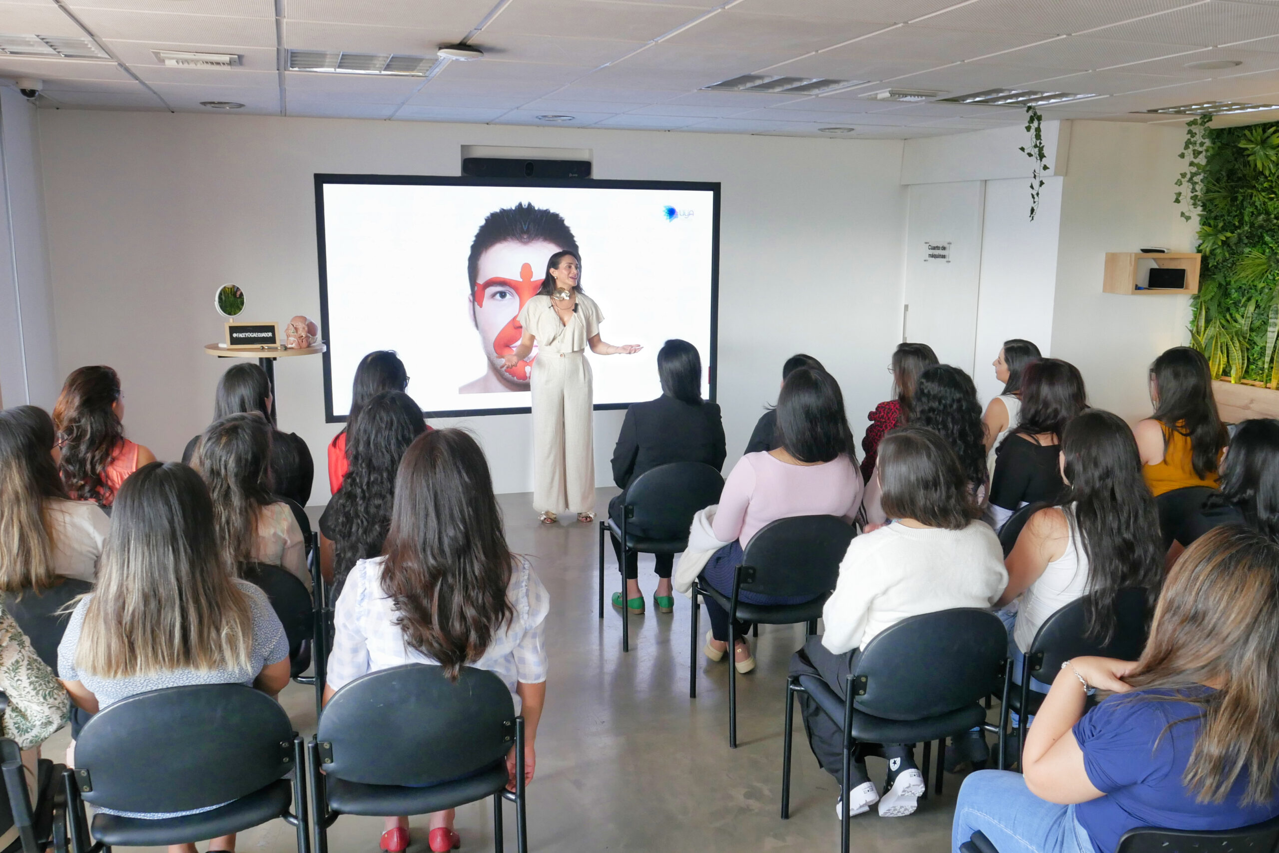 Encuentro presencial UYA